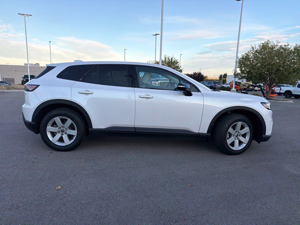 Used 2024 Honda Prologue EX image 5
