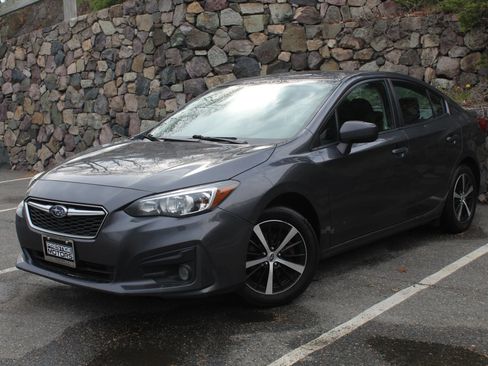Used 2019 Subaru Impreza 2.0i Premium w/ Eyesight & BSD/Rcta & SRF AWD/4WD image 2