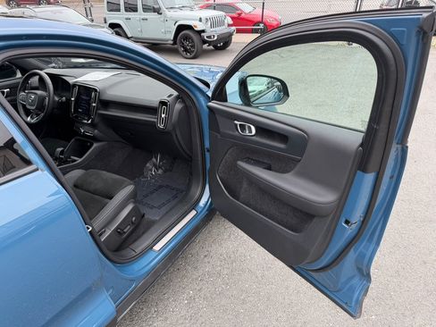 Used 2023 Volvo C40 P8 Recharge Plus AWD/4WD image 35