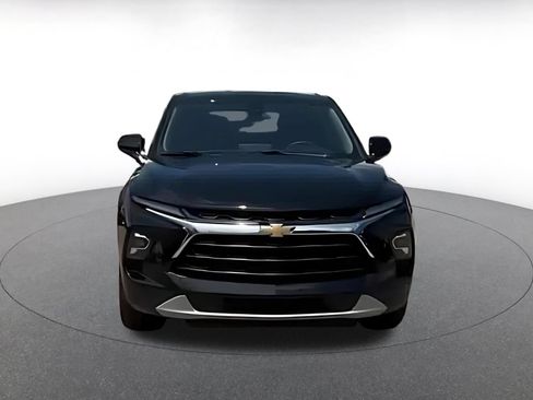Used 2025 Chevrolet Blazer LT FWD image 4