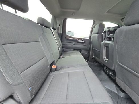 Used 2024 GMC Sierra 1500 SLE image 14