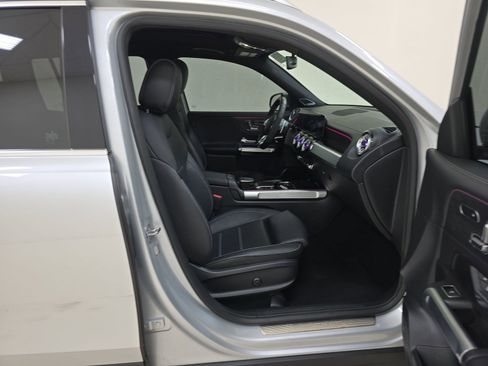Used 2023 Mercedes-Benz GLB 35 AMG 4MATIC image 11