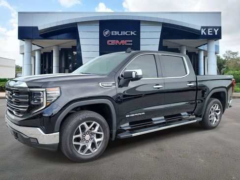Certified 2022 GMC Sierra 1500 SLT w/ SLT Premium Plus Package AWD/4WD image 2