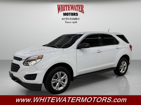 Used 2017 Chevrolet Equinox LS FWD image 1