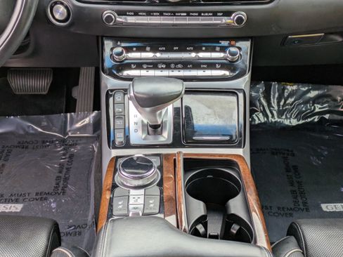 Used 2017 Genesis G90 3.3T Premium image 20