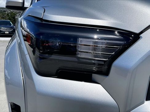 Used 2026 Toyota 4Runner 4WD image 31