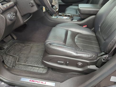 Used 2015 GMC Acadia Denali AWD/4WD image 25