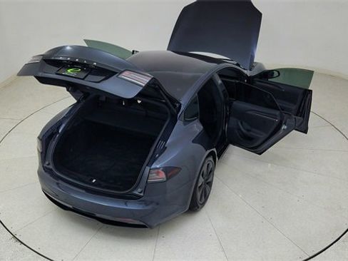 Used 2025 Tesla Model S image 80