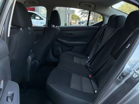 Used 2025 Nissan Sentra SV FWD image 11