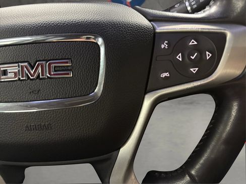 Used 2020 GMC Acadia SLT w/ LPO, Cargo Package FWD image 25