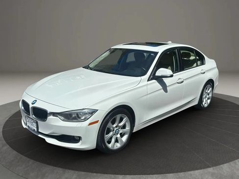 Used 2014 BMW 335i xDrive Sedan AWD/4WD image 9