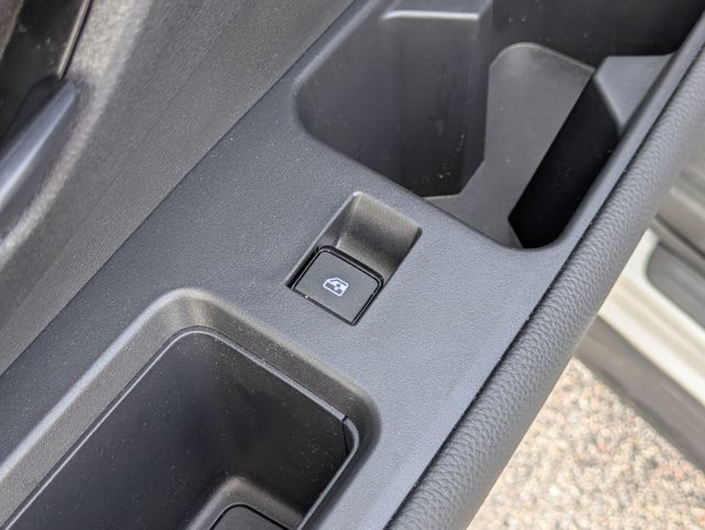Used 2025 Nissan Pathfinder SV AWD/4WD image 28
