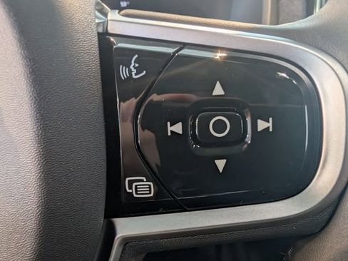 New 2026 Volvo XC90 T8 Plus w/ Protection Package Premier image 18