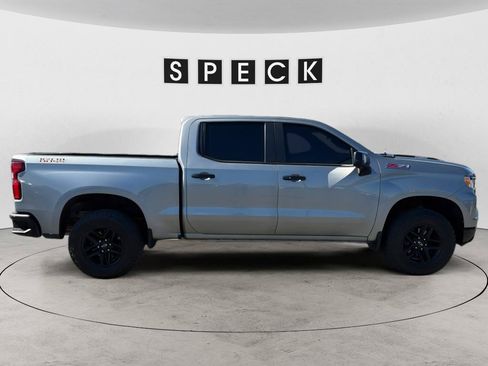 Used 2024 Chevrolet Silverado 1500 LT Trail Boss w/ Convenience Package II AWD/4WD image 4