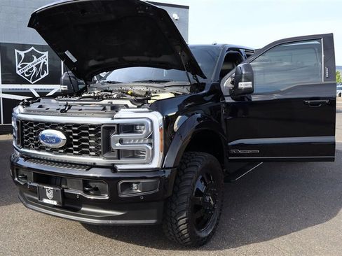 Used 2026 Ford F450 Platinum w/ FX4 Off-Road Package AWD/4WD image 30