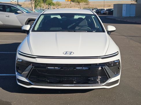 New 2026 Hyundai Sonata SE FWD image 2