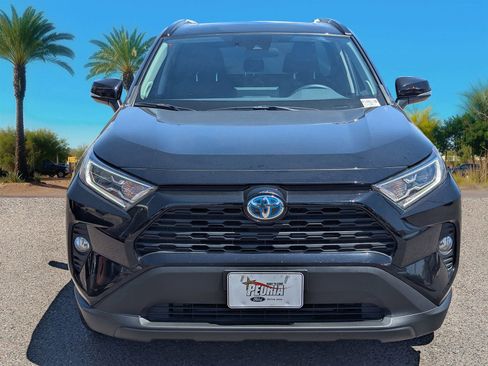Used 2021 Toyota RAV4 XLE Premium AWD/4WD image 9