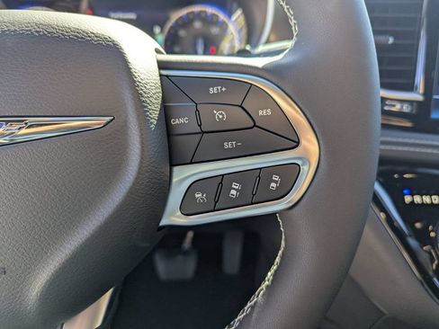 New 2026 Chrysler Pacifica Select FWD image 20