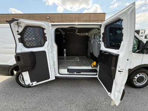 Used 2019 Ford Transit 250 148 Low Roof RWD image 32