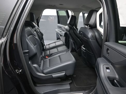 New 2026 Lincoln Navigator L Premier AWD/4WD image 40