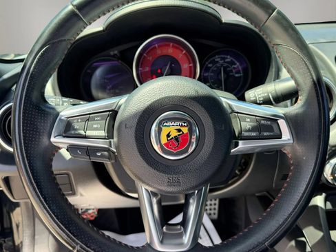 Used 2019 FIAT 124 Spider Abarth w/ Convenience Group RWD image 20