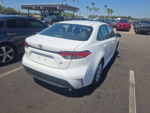 Used 2024 Toyota Corolla LE FWD image 6