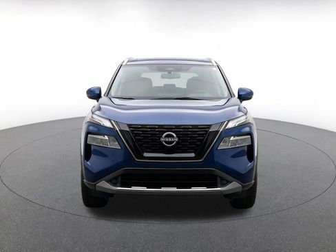 Used 2026 Nissan Rogue SV AWD/4WD image 2