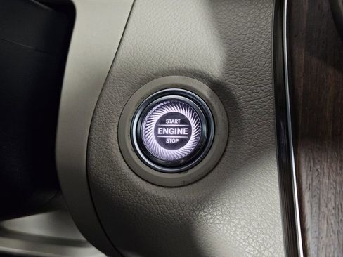 Used 2019 Mercedes-Benz C 300 Coupe w/ Premium Package image 15