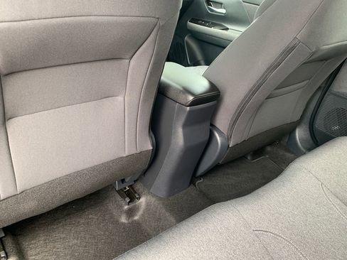 Used 2025 Nissan Kicks SV FWD image 21