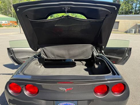 Used 2010 Chevrolet Corvette Grand Sport w/ Preferred Equipment Group RWD image 18