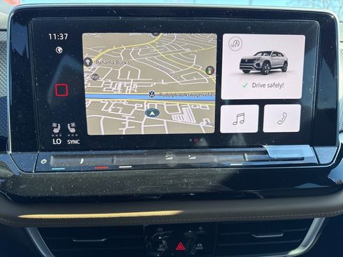 New 2026 Volkswagen Atlas Cross Sport SEL R-Line image 28