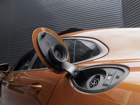 Certified 2025 Porsche Panamera Turbo S AWD/4WD image 25