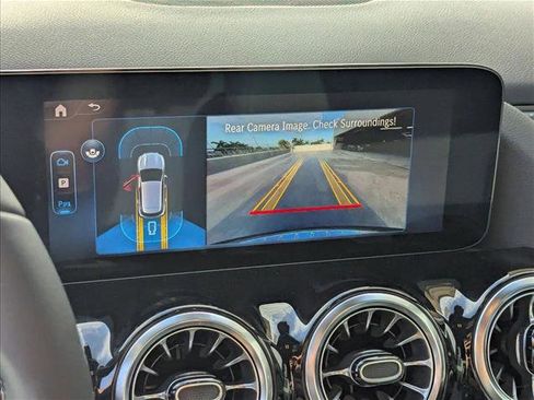 New 2026 Mercedes-Benz GLA 250 image 12