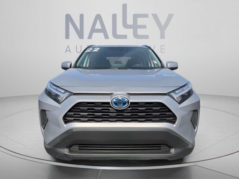 Used 2022 Toyota RAV4 XLE w/ Convenience Package AWD/4WD image 8