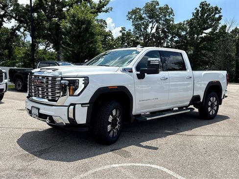 New 2026 GMC Sierra 2500 Denali w/ Denali Reserve Package AWD/4WD image 4