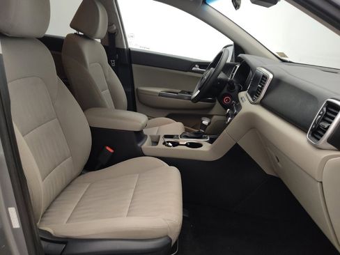 Used 2022 Kia Sportage LX image 21