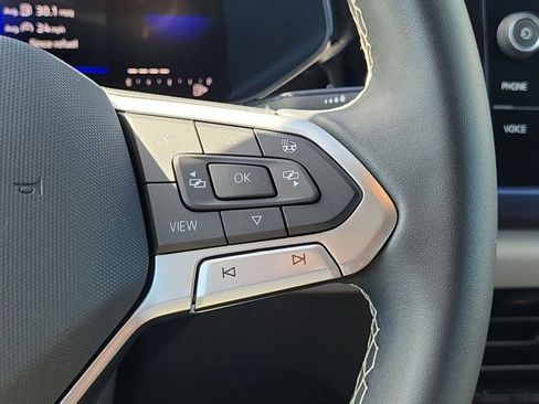 Used 2023 Volkswagen Taos SE image 20