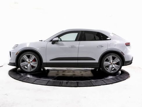 Certified 2025 Porsche Macan 4S Electric image 2
