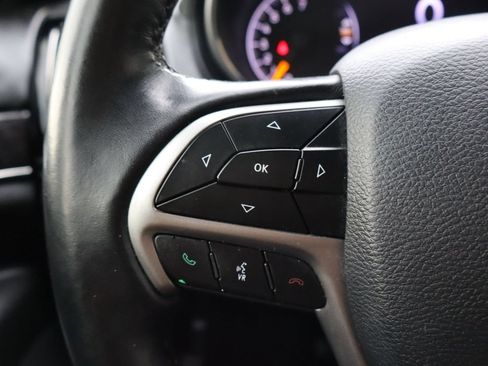 Used 2019 Jeep Grand Cherokee High Altitude AWD/4WD image 15