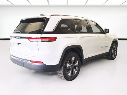 Used 2022 Jeep Grand Cherokee Limited 4xe AWD/4WD image 4