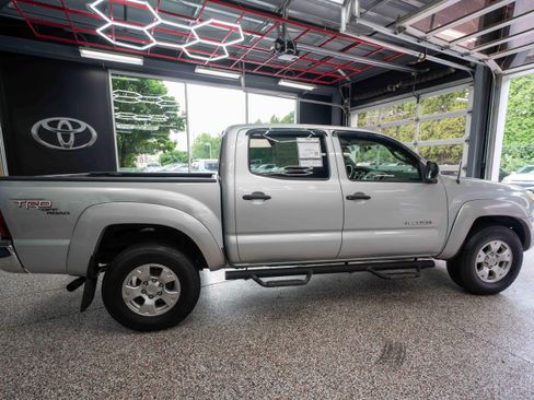Used 2007 Toyota Tacoma PreRunner RWD image 4