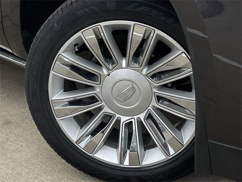 Used 2016 Cadillac Escalade Platinum image 8