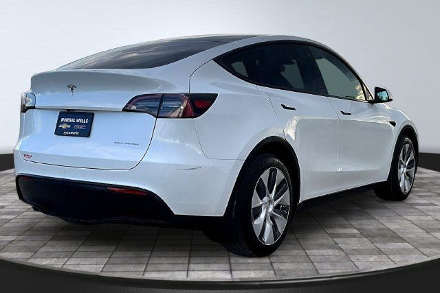 Used 2023 Tesla Model Y Long Range AWD/4WD image 6