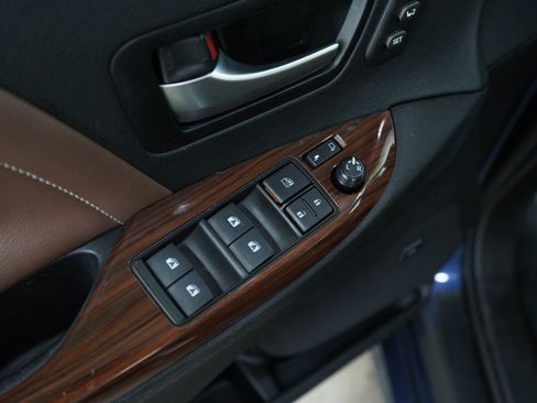 Used 2020 Toyota Sienna Limited Premium AWD/4WD image 23