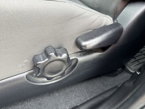 Used 2023 Toyota Tacoma SR AWD/4WD image 14