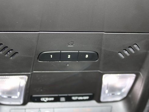 New 2026 Cadillac XT5 Luxury image 21