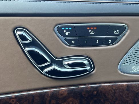 Used 2019 Mercedes-Benz S 560 4MATIC Sedan image 40