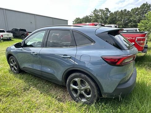 Used 2025 Ford Escape ST-Line FWD image 5