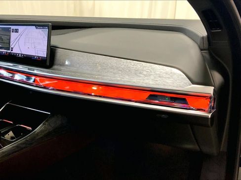 Used 2025 BMW 760i xDrive 760i xDrive image 18