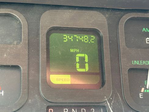 Used 1987 Ford Thunderbird RWD image 5